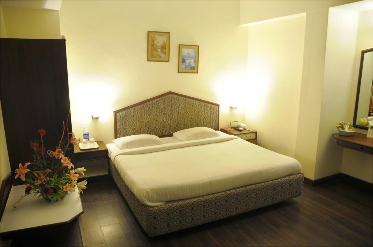 Nalapad'S Hotel Bangalore International Εξωτερικό φωτογραφία