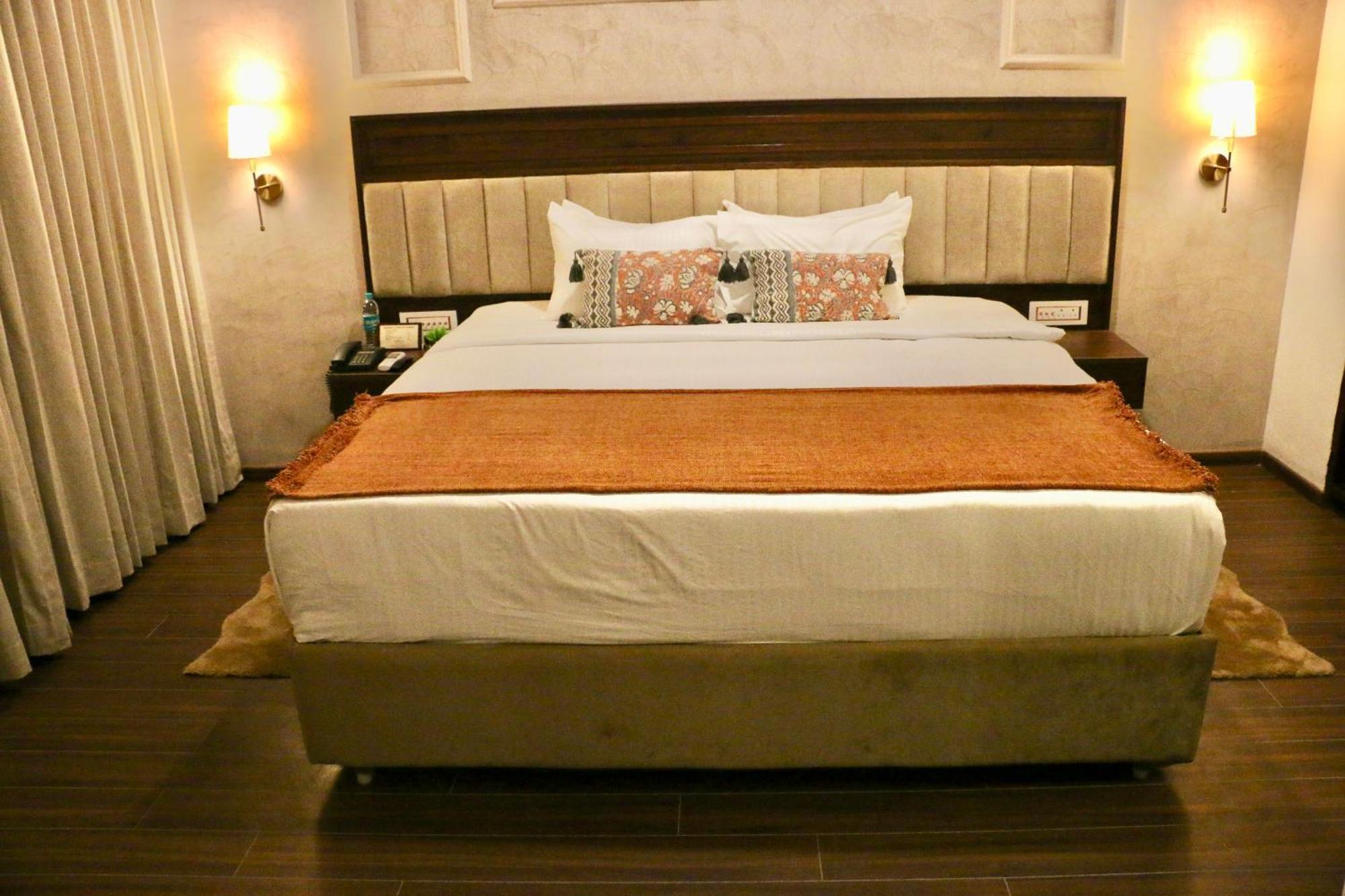 Nalapad'S Hotel Bangalore International Εξωτερικό φωτογραφία